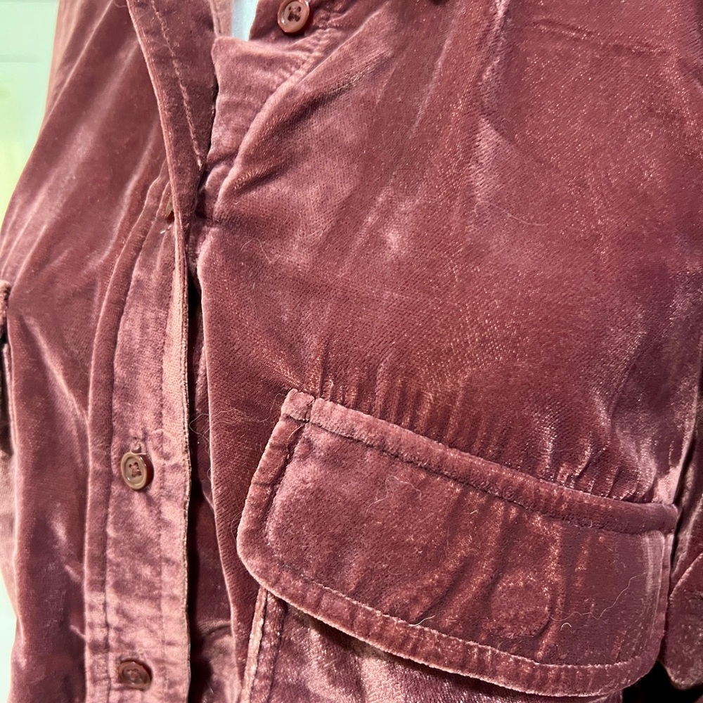 Universal Thread Oversized Velvet Button Down Shi… - image 4
